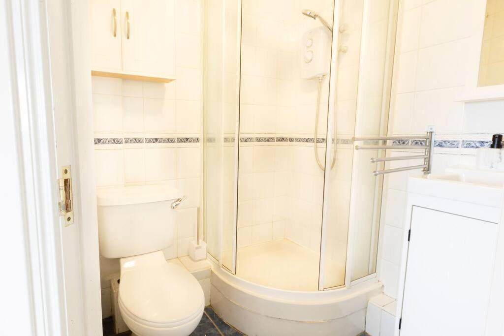 Stunning Views And Side-belfast City-2 Bedroom-5 Guests-wifi & Parking Appartement
